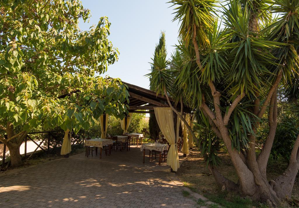B&B Corte Degli Struzzi Pescia Romana Extérieur photo